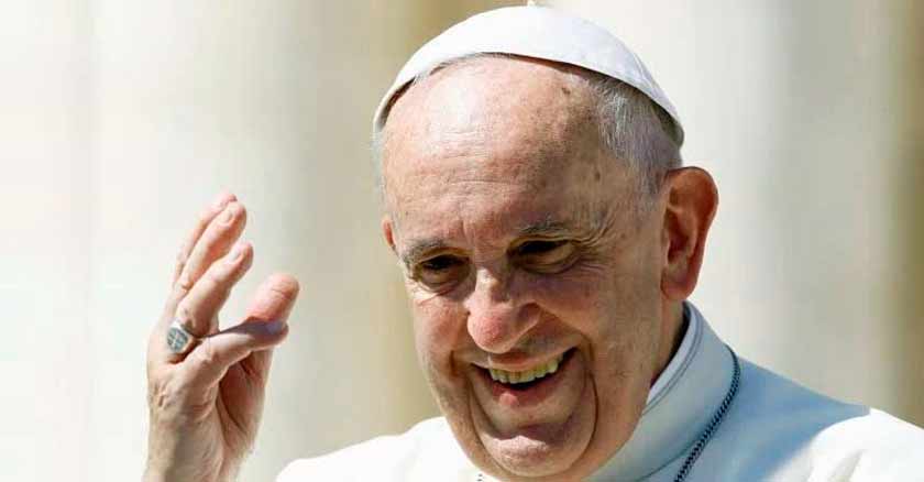 papa francisco sonrie rostro evangelio del dia sorprender por Dios